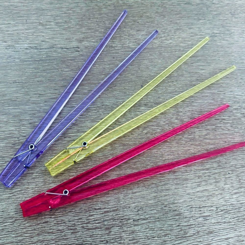 Plastic Reusable Hinged Chopsticks Lot